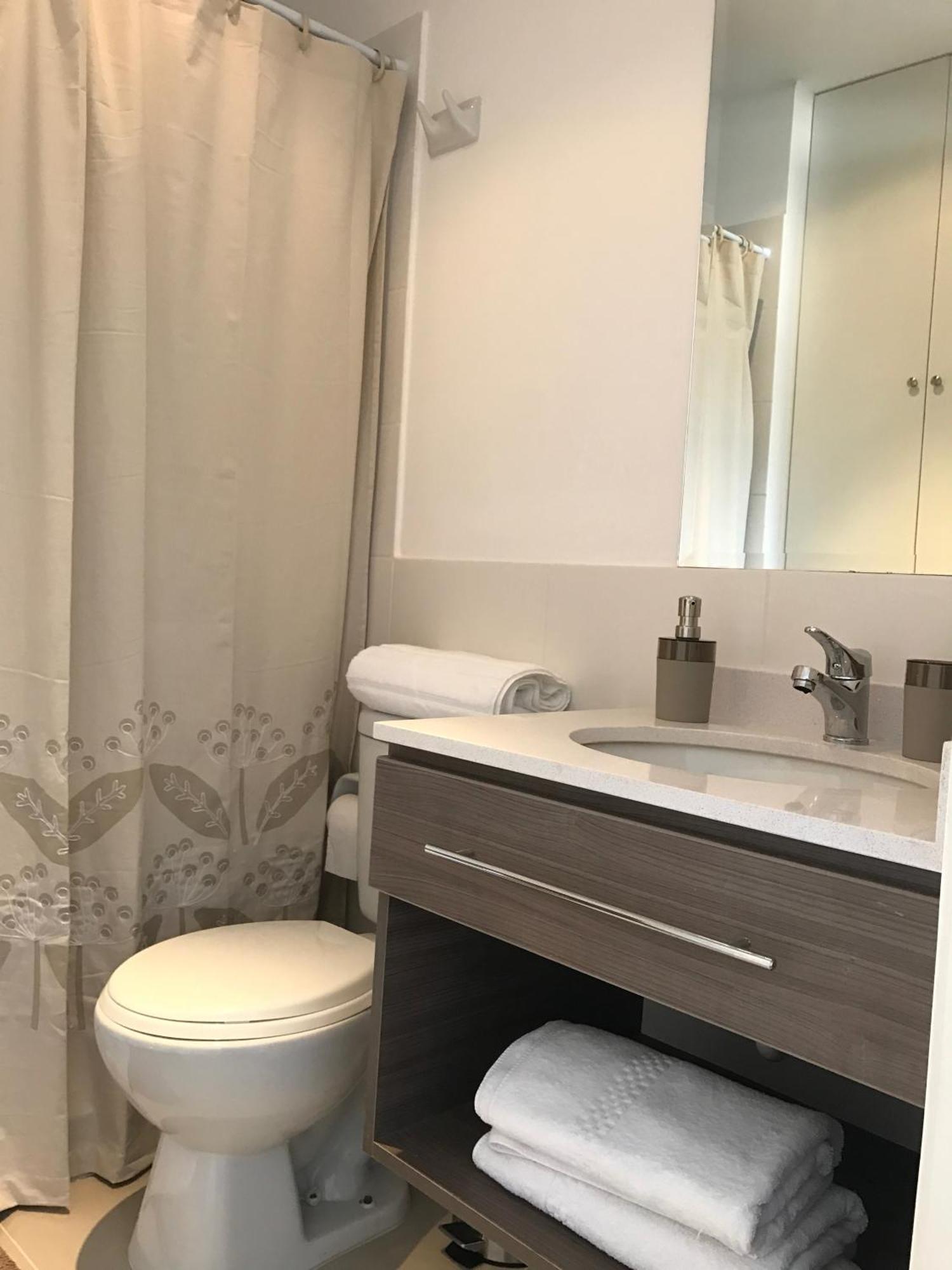 Alu Apartments - Limit With Miraflores Panoramic City View 리마 객실 사진